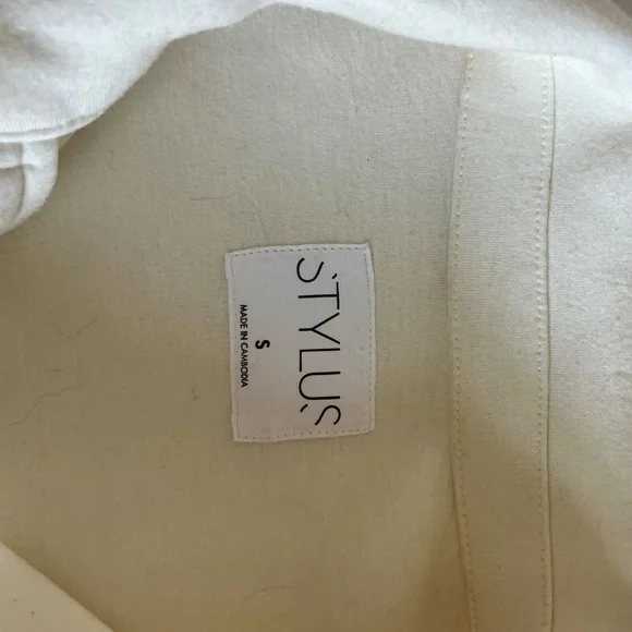 Shacket - Picture 2 of 2